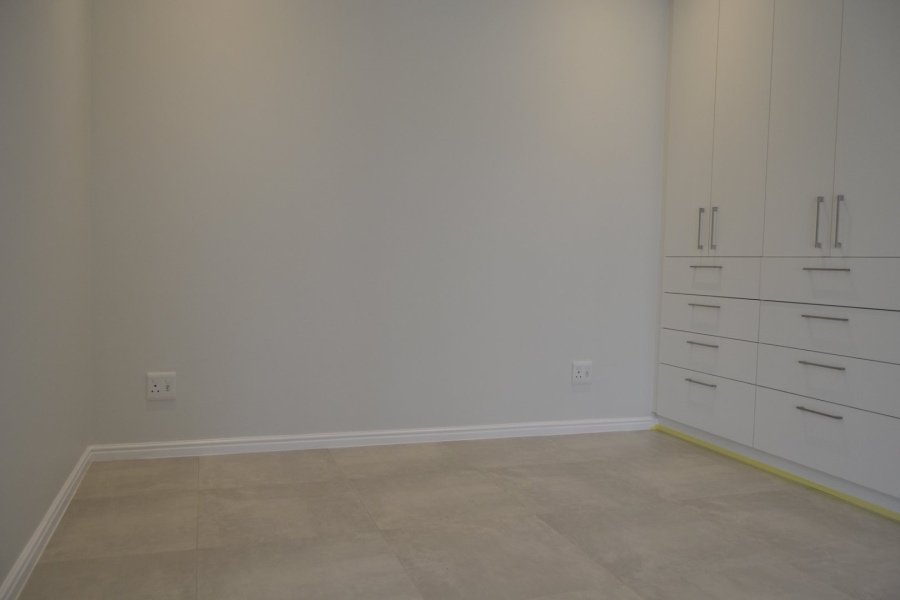 3 Bedroom Property for Sale in Somerset Lakes Western Cape